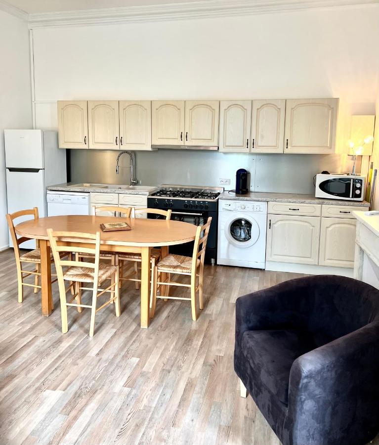 Domaine De L'aufrene Bed & Breakfast Hyeres
